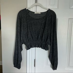 NWOT Molly Green grey long sleeve cropped blouse